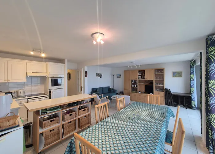 Moderne 6 Pers. Face Avec Parking Et Balcon - Fr-1-482-178 *